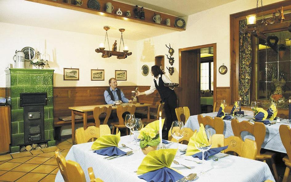 Gasthaus Merkel Hotel Bad Berneck im Fichtelgebirge Luaran gambar